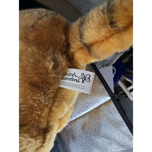 Sea World Parks/Busch Gardens Laying Tiger Plush 15 in Body;HD To Tail 24 in. - Picture 7 of 9